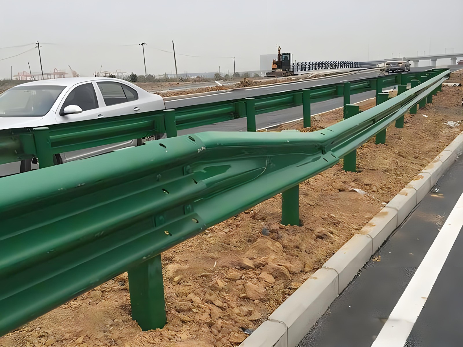 阳泉高速波形护栏板日常维护方案确保道路安全新举措